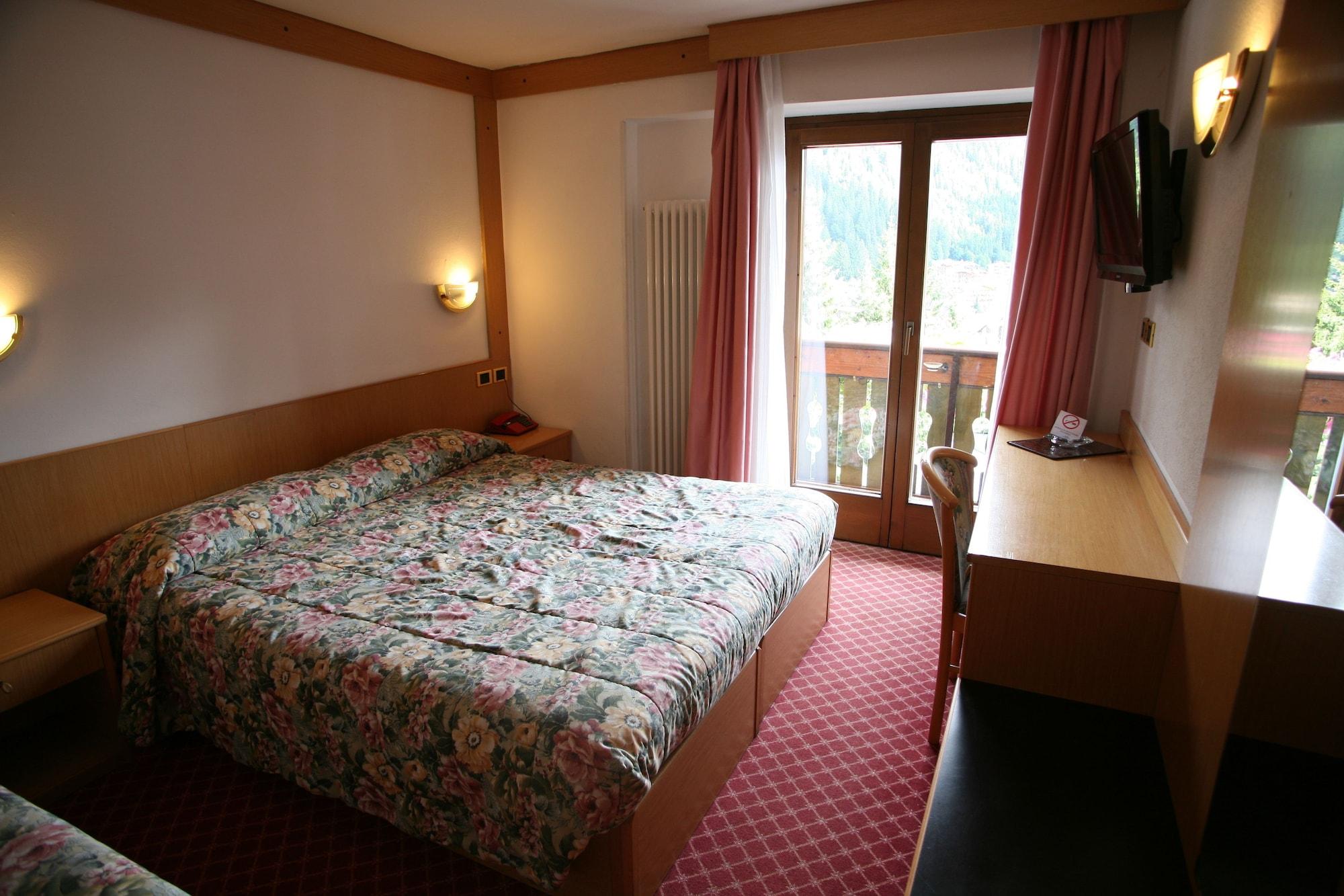 Alpen Hotel Vidi Madonna di Campiglio Luaran gambar