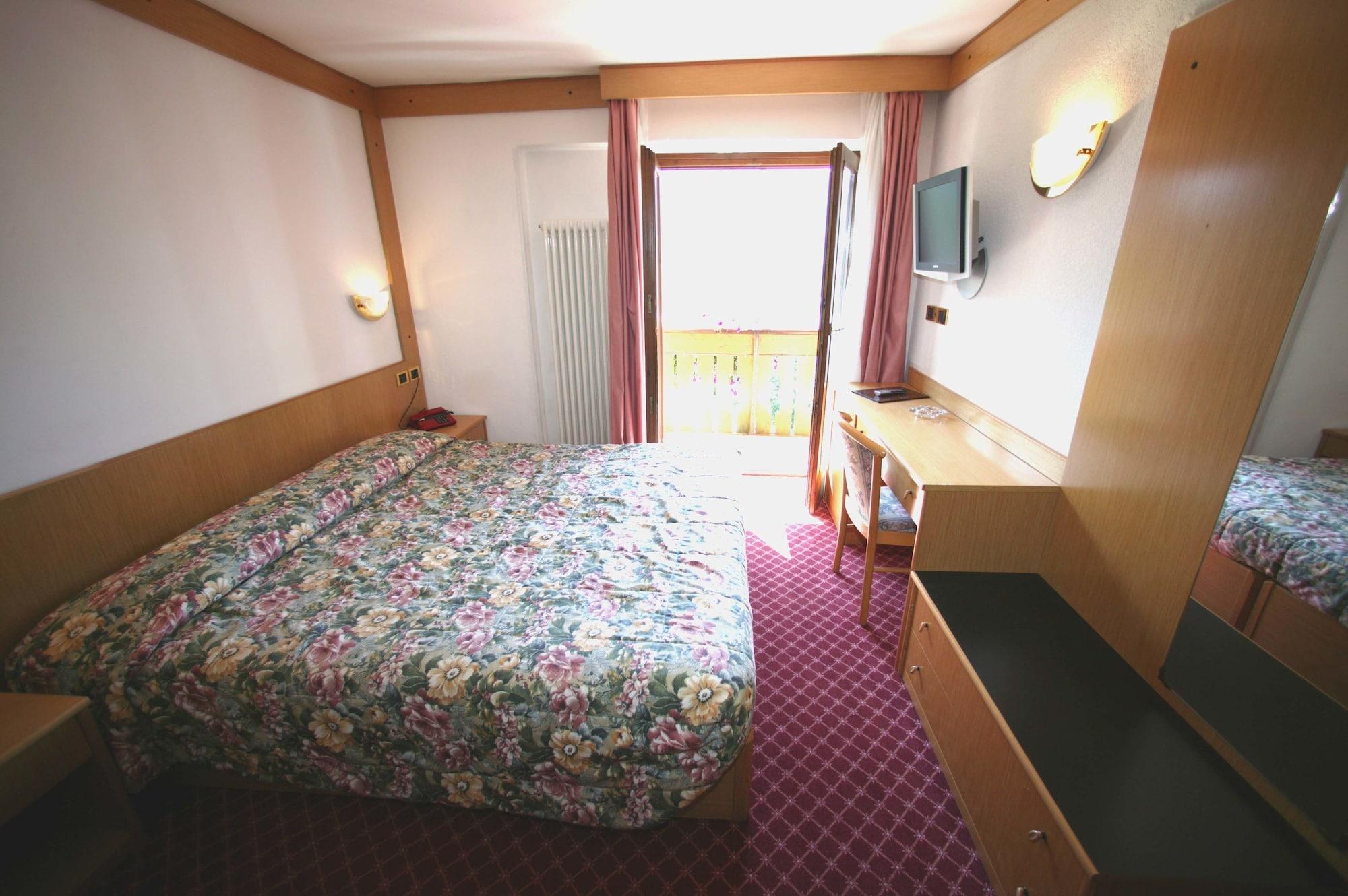 Alpen Hotel Vidi Madonna di Campiglio Luaran gambar
